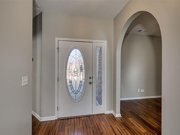2nd image of 2317 Stardust Dr