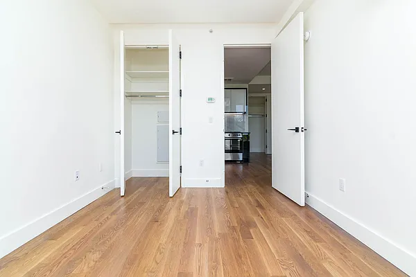 Rented by Nooklyn NYC LLC | media 24