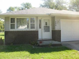 318 N Willow St, Toluca, IL 61369
