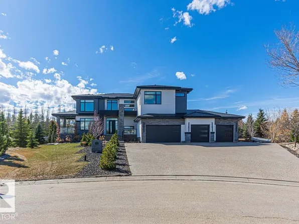97 Pinnacle Ter, Sturgeon County, AB T8T 0J2