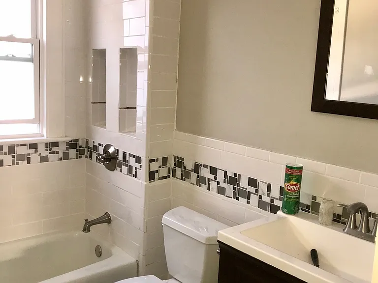 50 Catherine St #2 — Photo 16