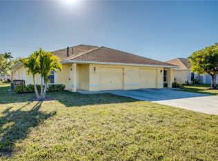 1215/1217 SE 8th Pl, Cape Coral, FL 33990