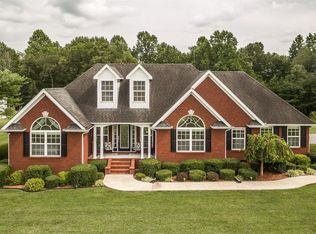 674A Old Highway 52 E, Bethpage, TN 37022
