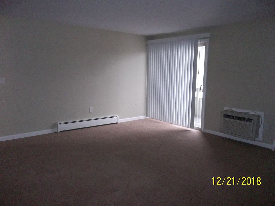 2nd image of 1 Holiday Dr APT A111