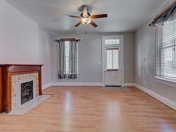 3rd image of 1438 Pullan Ave #1