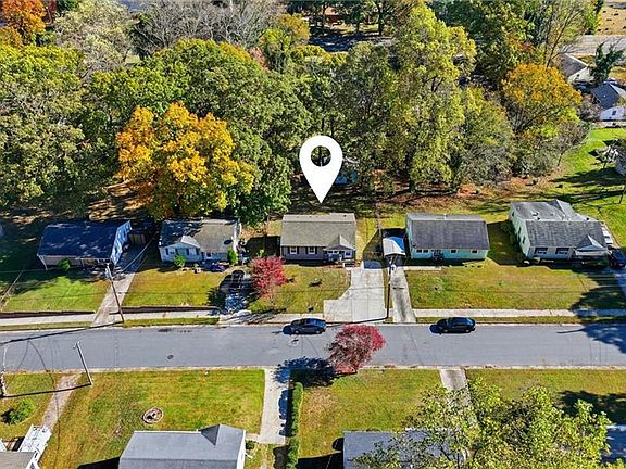 5th image of 2315 Slater Ave