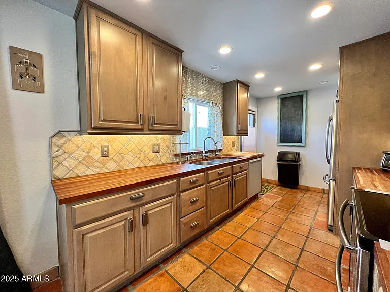 37801 N Cave Creek Rd #23 — Photo 9