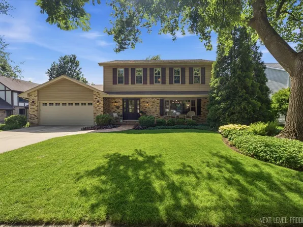 5386 Candlewood Ct, Lisle, IL 60532