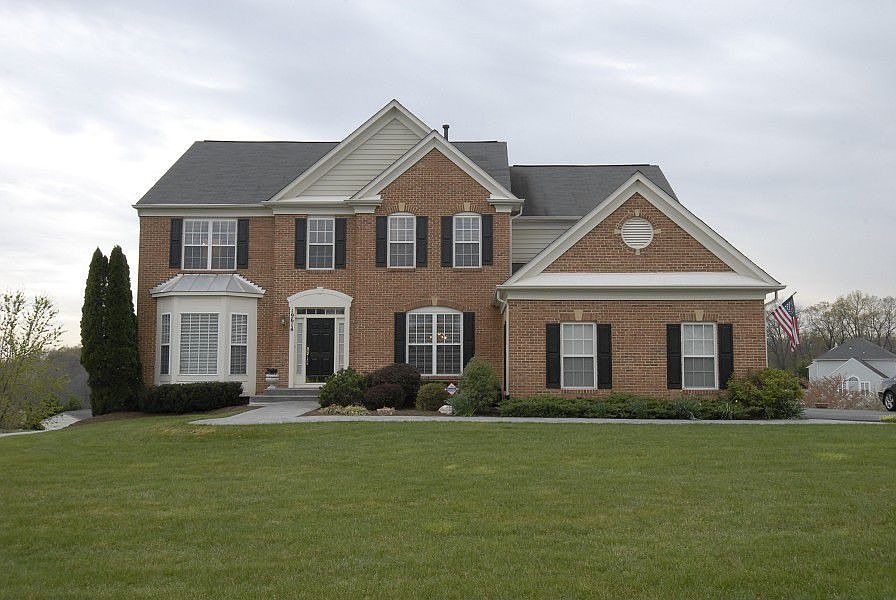 1st image of 19614 Hoover Farm Dr