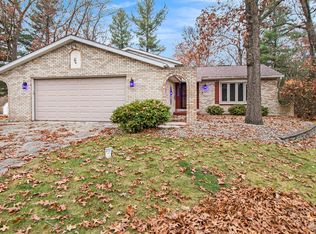 11404 Chateau Ln, Demotte, IN 46310