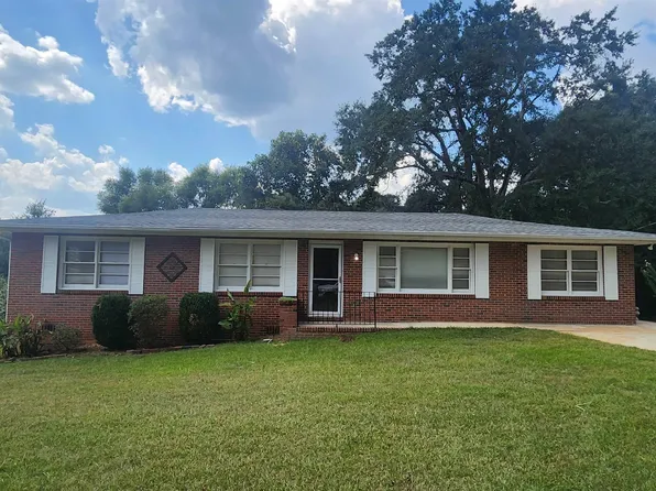 202 Mabelon Ct, Bessemer, AL 35023