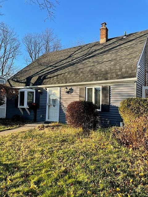 1st image of 11 Salem Ln