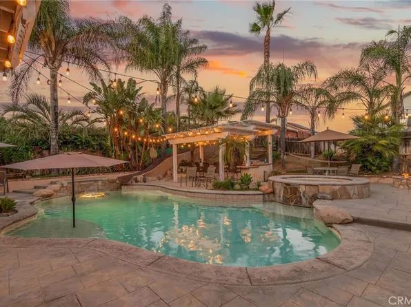 33658 View Crest Dr, Wildomar, CA 92595