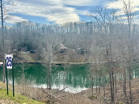 4th image of 25 Sleepy Hollow Rd