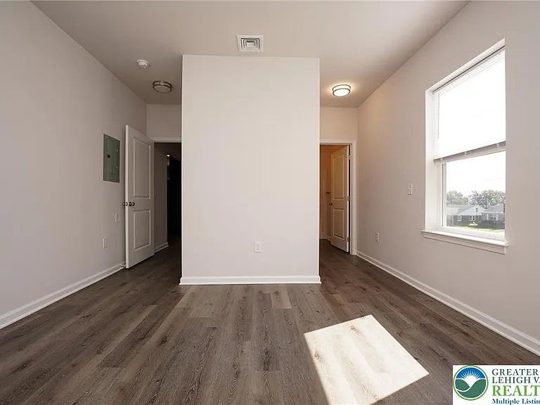1210 Eaton Ave #201 — Photo 18