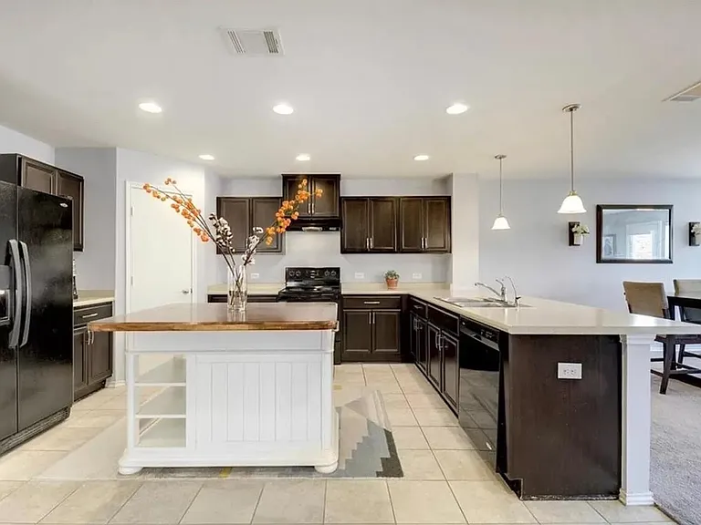 9016 Ridgewell Rd — Photo 5