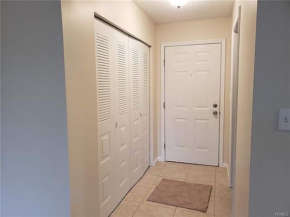 5th image of 109 Cartwheel Ct APT 21