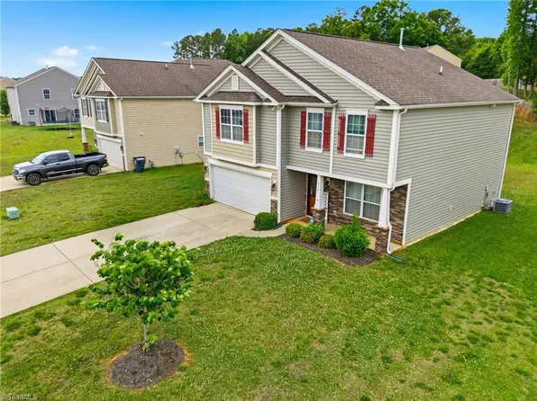 236 Solstice Dr, Haw River, NC 27258