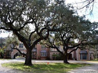 9621 Rochelle Rd, San Antonio, TX 78240