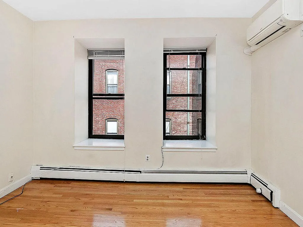 46 Main Street — Photo 2