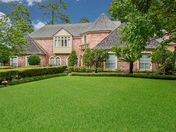 If you're looking for a home that stands out from the rest, you've found it! This fabulous, 5 bedroom, 3.5 bathroom home is a must see.