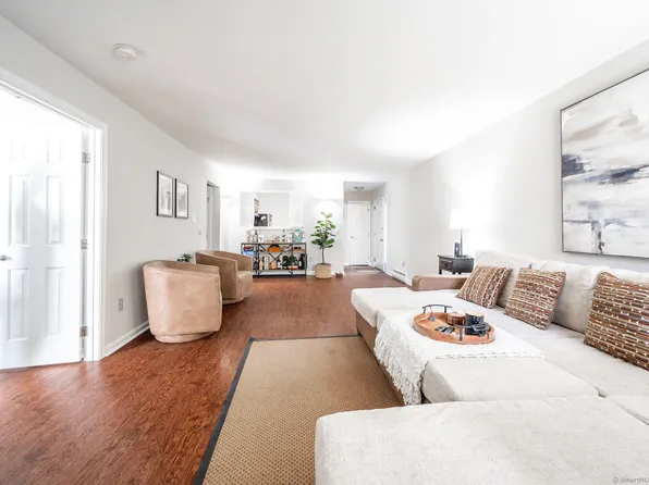 55 Mill Plain Road #30-6, Danbury, CT 06811