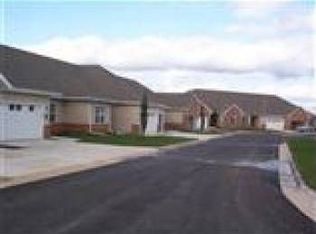 1394 N Sandy Creek Cir, Nixa, MO 65714