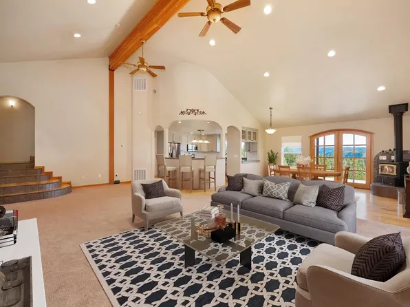 850 Gentry Ln, Colfax, CA 95713