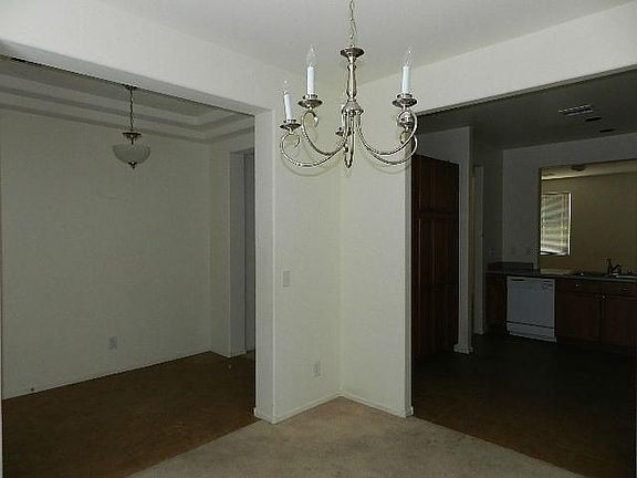 3rd image of 10576 Moultrie Ave