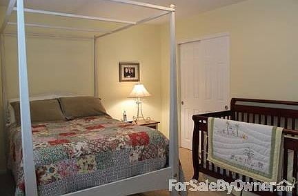 Spacious 2nd bedroom