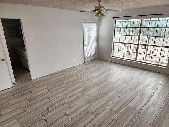 5th image of 10937 Elkhart Dr