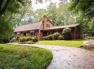 5876 Poplar Ln, Pfafftown, NC 27040