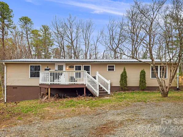 164 Cross Country Ln, Horse Shoe, NC 28742
