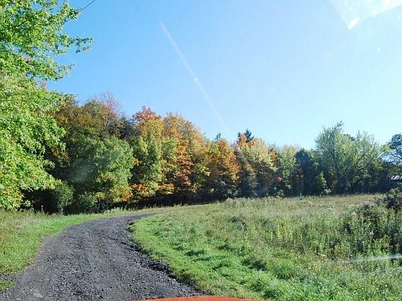 4th image of 58 Cascade Dr