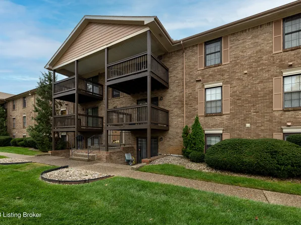 9800 Whipps Mill Rd Unit 4, Louisville, KY 40223