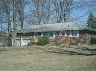 863 Pearlman Rd, Akron, OH 44319