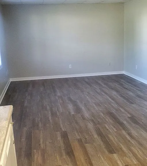 3614 Kelly Cir #F — Photo 3