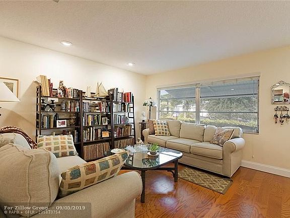 5th image of 14330 Altocedro Dr