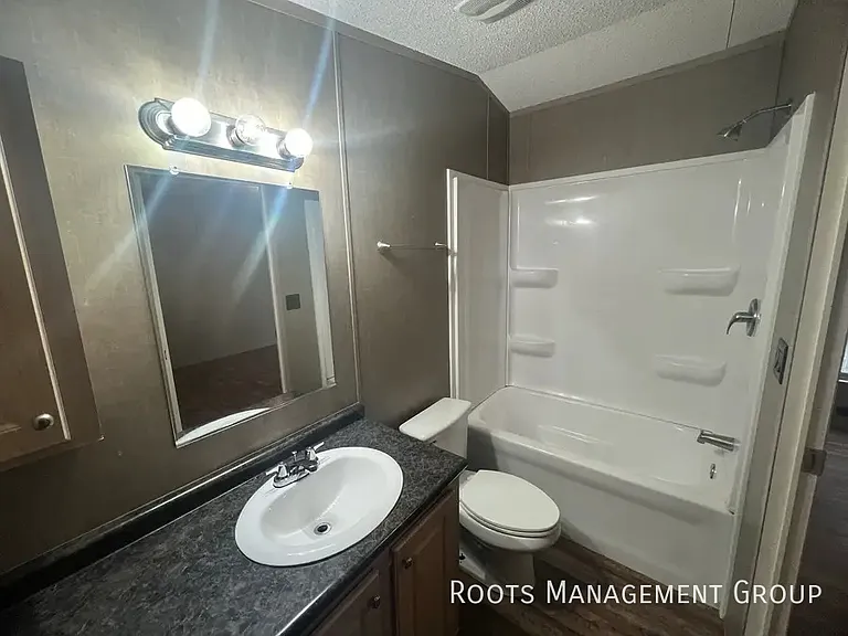 310 Hester Ave #225 — Photo 6
