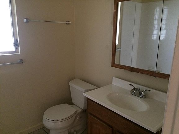 3rd image of 14440 S Budlong Ave APT F
