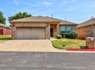 2113 Three Stars Rd, Edmond, OK 73034