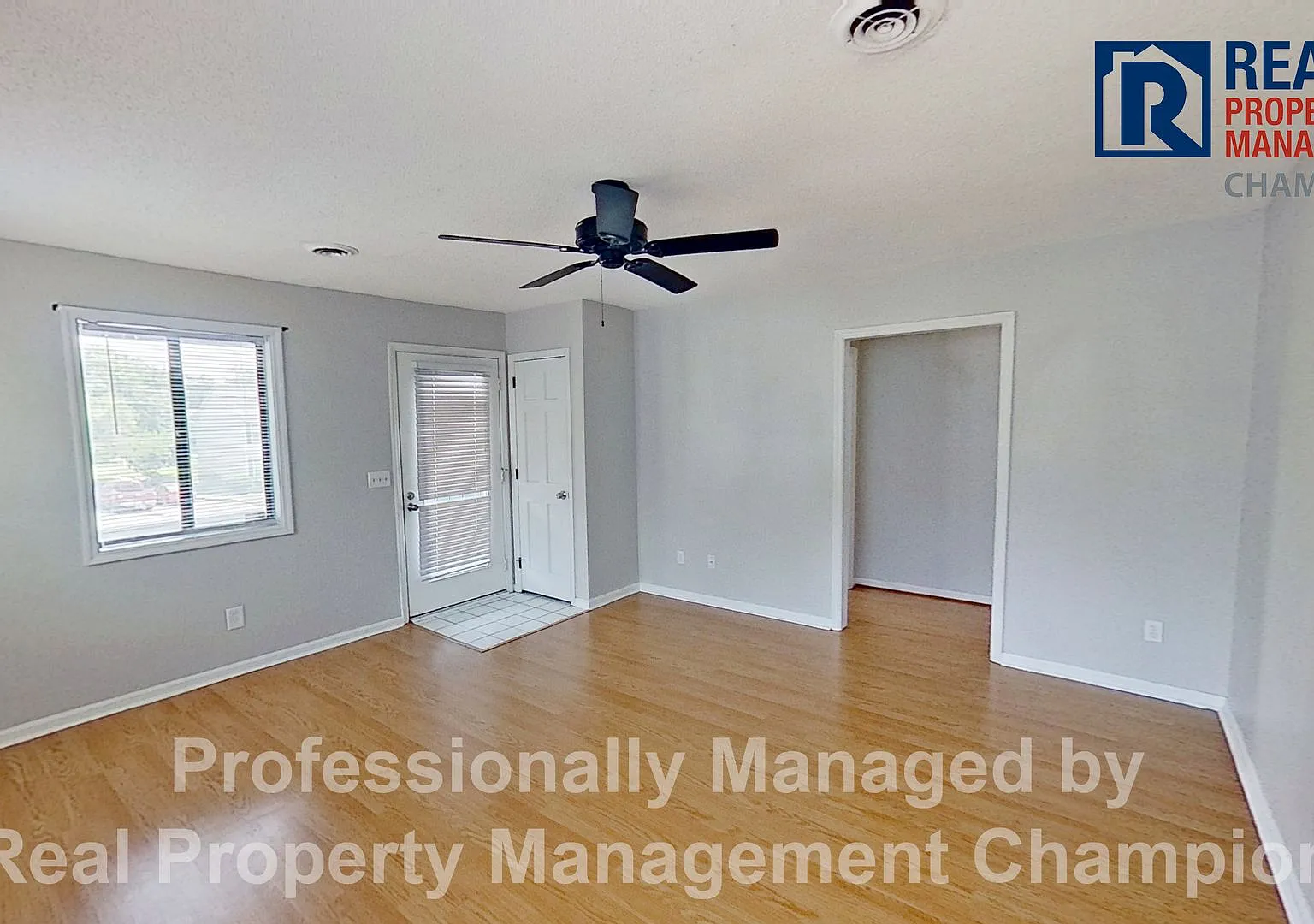 2 BD/2 BA Upper Unit Condo with Spacious and Sunny Rooms — Photo 3