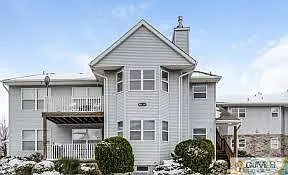 1 bed, 900 sqft, $1,900 — Photo 3