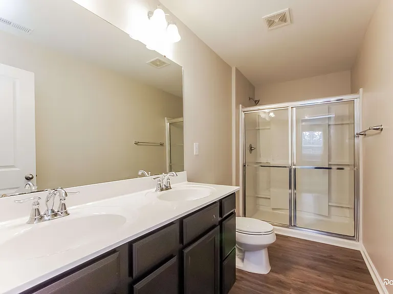 1639 Hooper Ct — Photo 12