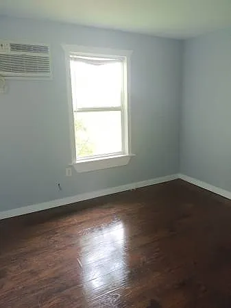 106 Columbia Ave #D — Photo 3