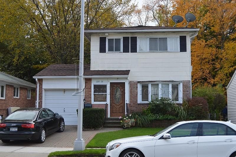 1st image of 22626 77th Ave