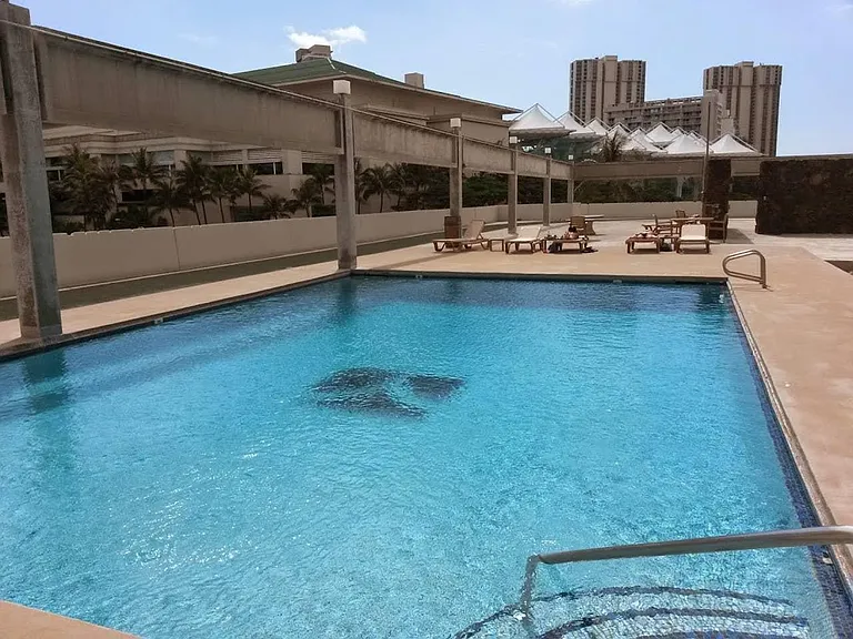 1750 Kalakaua Ave #17F — Photo 18