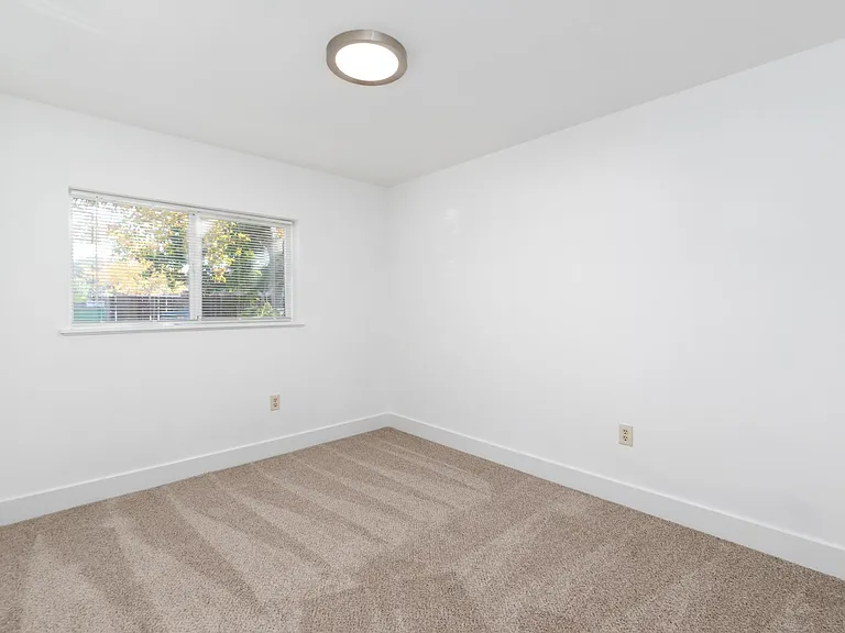 1160 S Denver Ave #2 — Photo 12