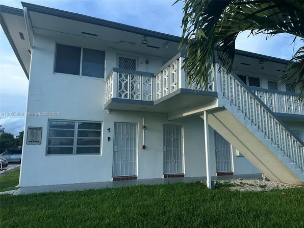 11 NE 204th St APT 1, Miami Gardens, FL 33179
