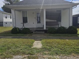 212 W Springer St, Divernon, IL 62530